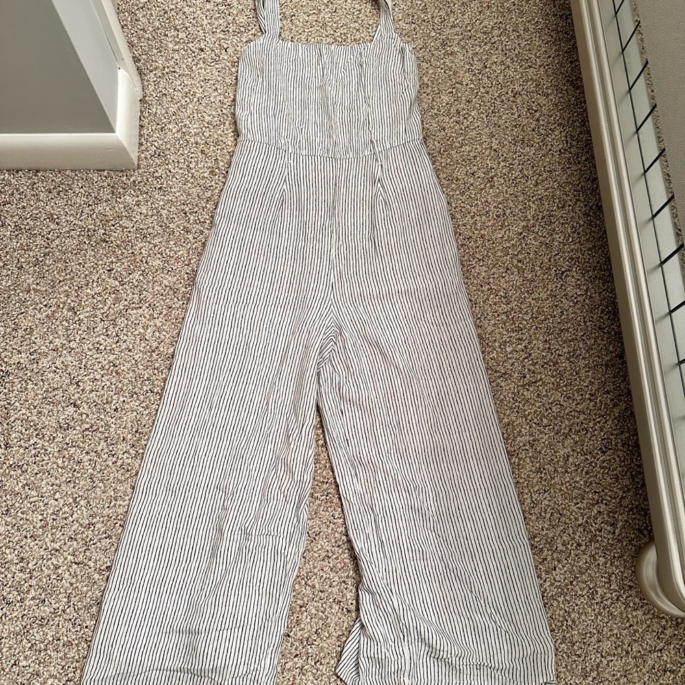 American Eagle Jumpsuit - Picture 1 of 6
